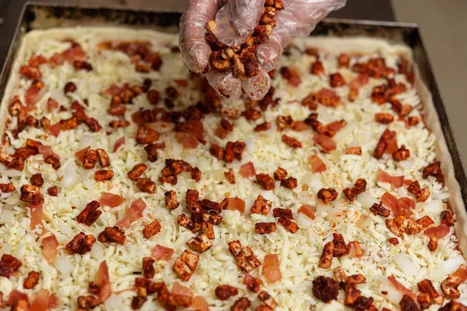 Chicago Deep Dish Pizza serving Mckenzie Towne Calgary